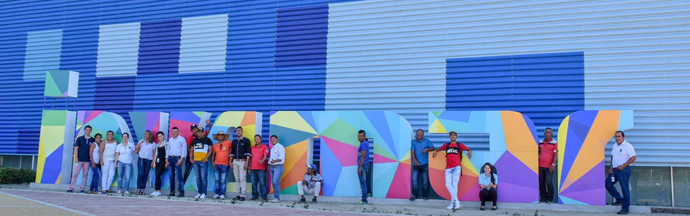 En la fotografía los asistentes al taller en Planificación Estratégica y Liderazgo Organizacional a Asopesmat y Asoguitur